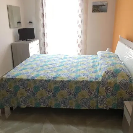 B&B Solymar Couette-café Milazzo
